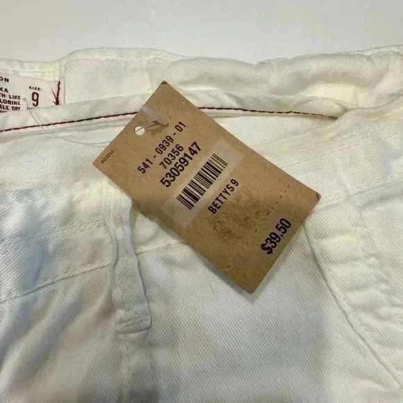 Hollister women’s low rise cargo shorts white size 9 NWT - Picture 3 of 9